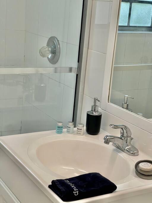 Amazing 5 - Bed Apartments Perfect For A Large Family Bal Harbour Exterior photo